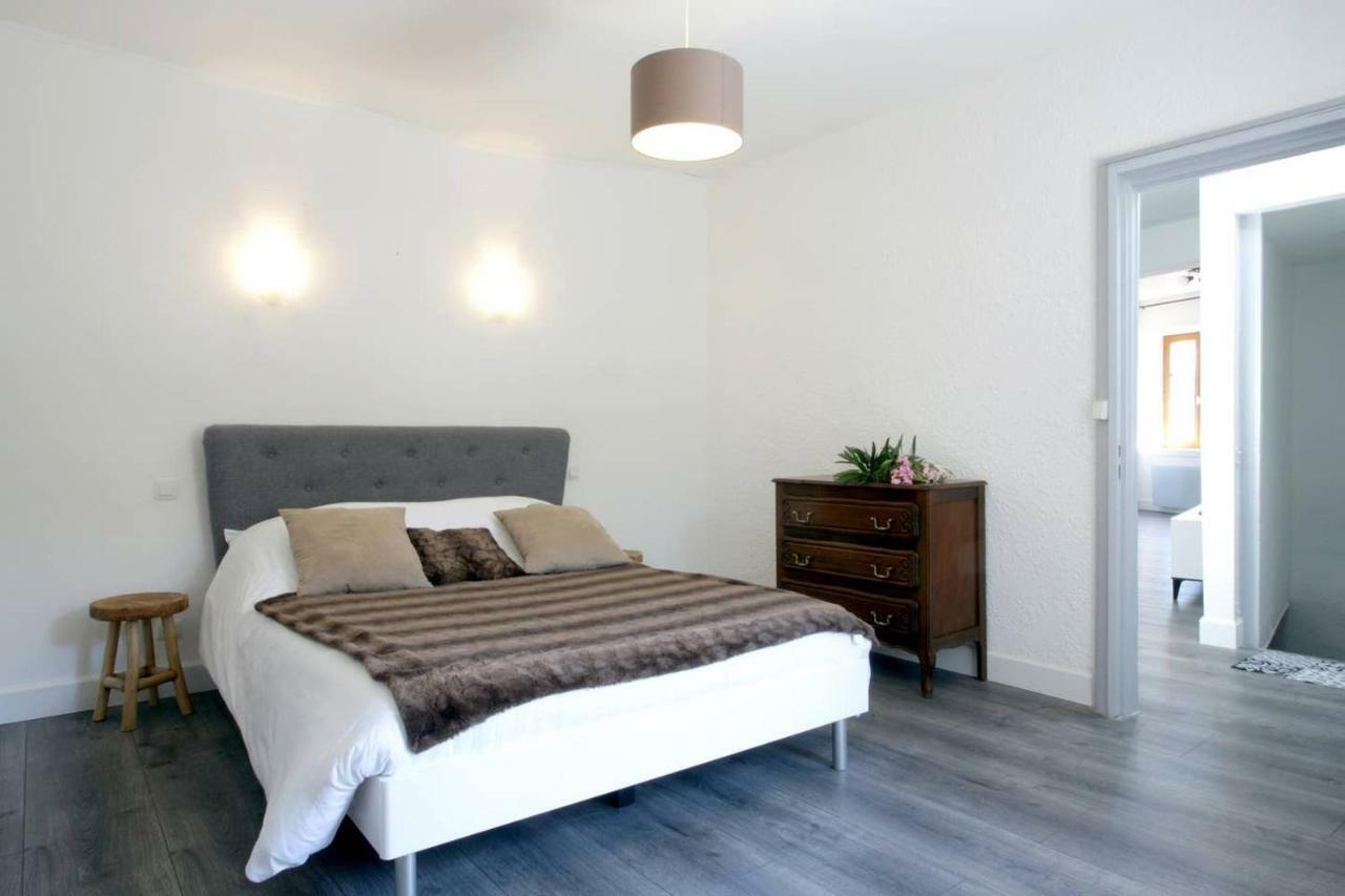 Les Gites De Laure - L'Or Vert, Appartement Avec Vue Sur Le Chateau, Parking Prive, Climatisation, Netflix, A 160 M De La Cite Medievale Carcassonne Buitenkant foto