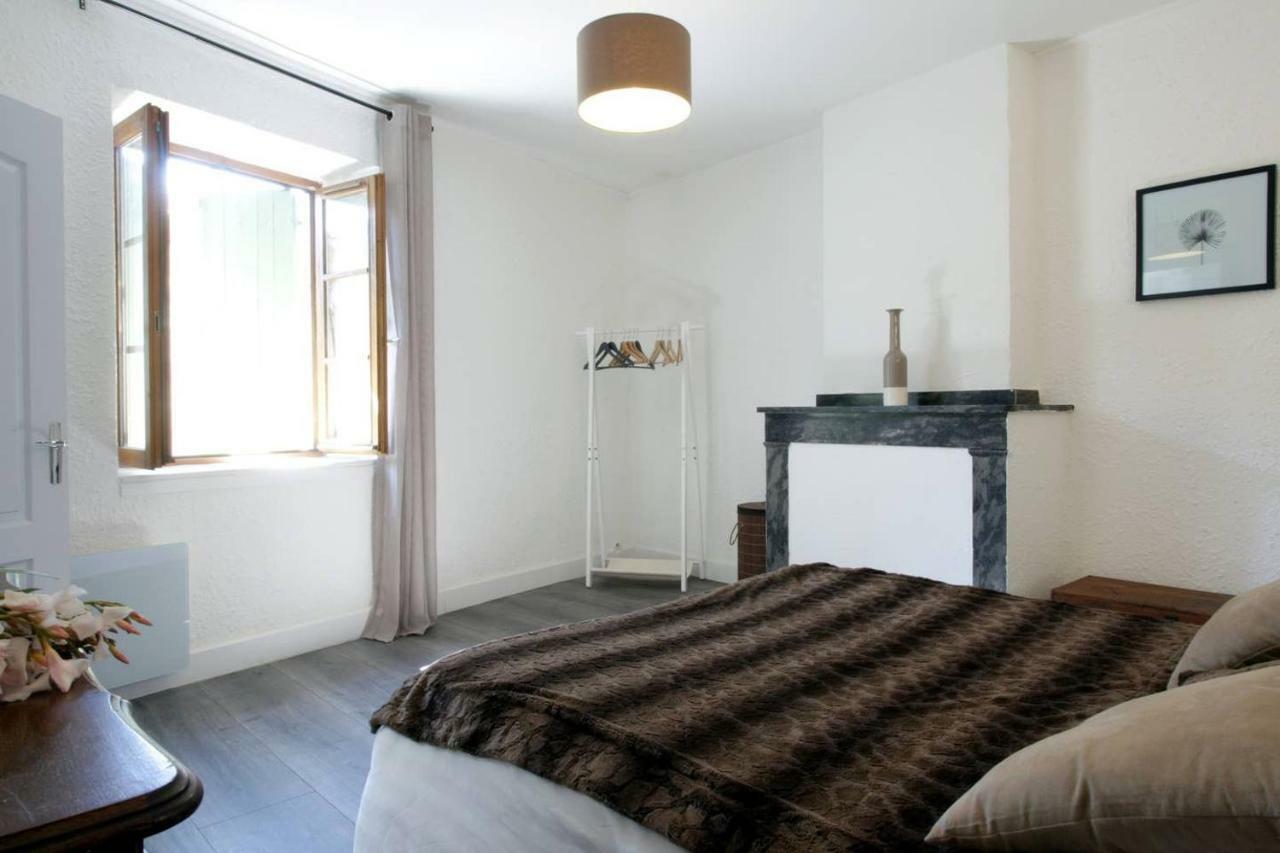 Les Gites De Laure - L'Or Vert, Appartement Avec Vue Sur Le Chateau, Parking Prive, Climatisation, Netflix, A 160 M De La Cite Medievale Carcassonne Buitenkant foto